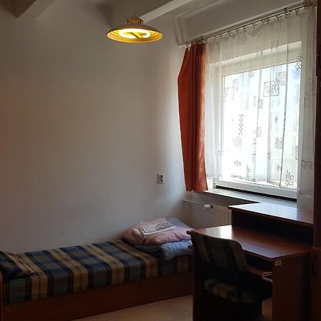 Dom Studencki Nr 11 Gdansk Brzezno Hostel Exterior photo