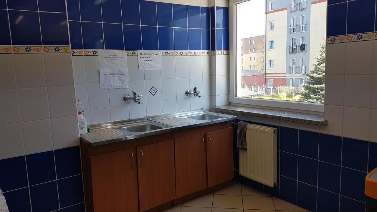 Dom Studencki Nr 11 Gdansk Brzezno Hostel Exterior photo
