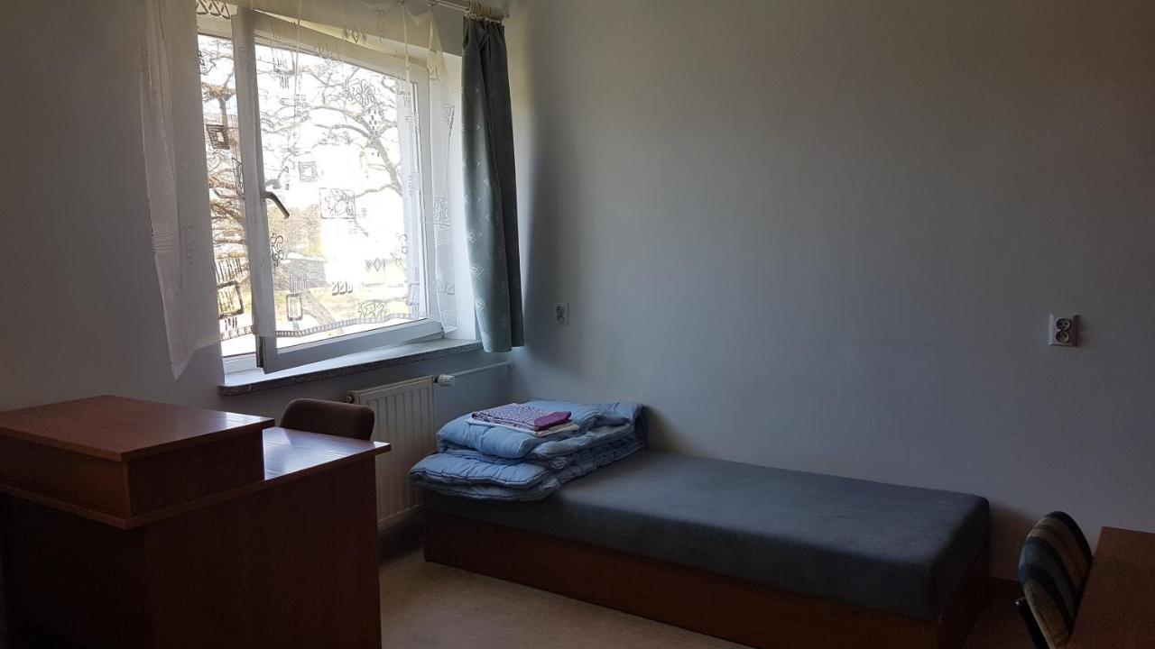 Dom Studencki Nr 11 Gdansk Brzezno Hostel Exterior photo